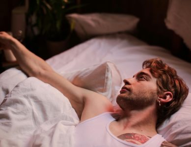 Angoisse de la performance sexuelle : pourquoi tant d’hommes se mettent la pression ?