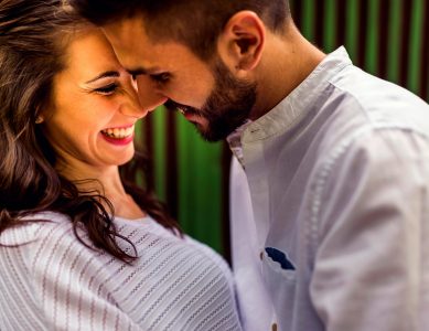 Relation sans engagement : liberté assumée ou peur d’aimer ?